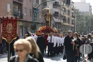 El patrón deslumbra en Elche