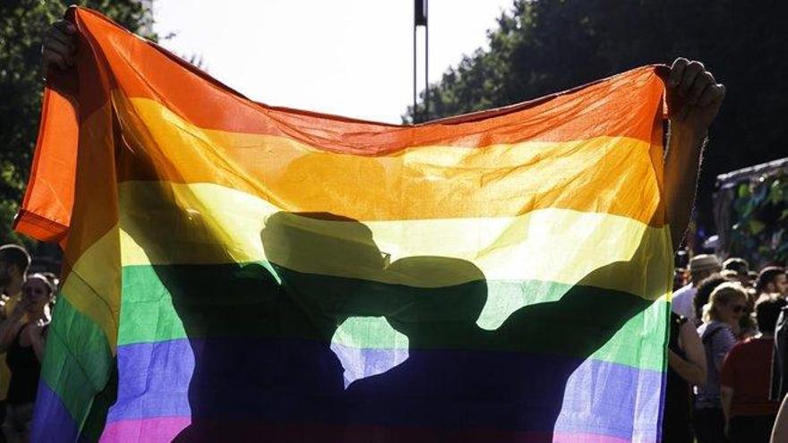 Petición de año y medio de cárcel para un hombre por acosar a una pareja homosexual