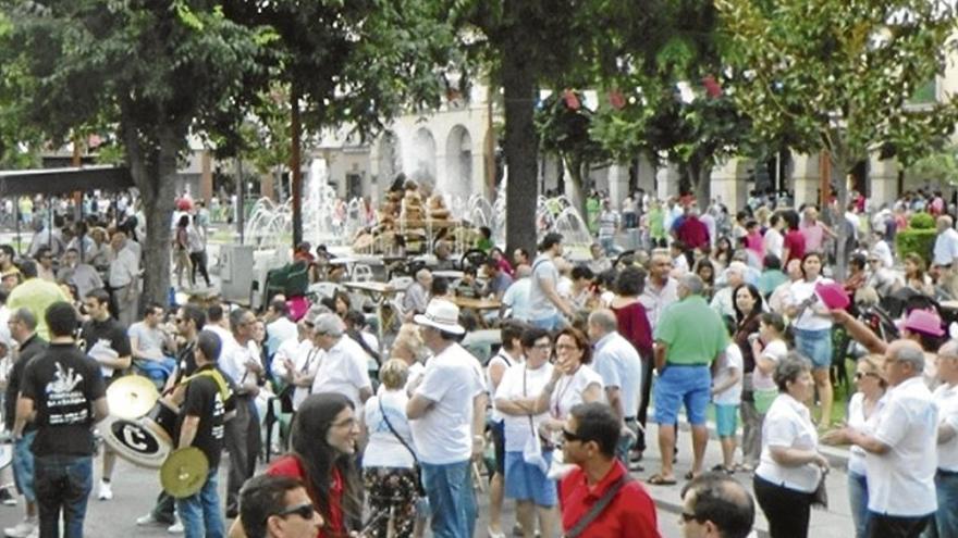 La fiesta del barrio de Santiago de Don Benito no incluirá la ruta del aperitivo