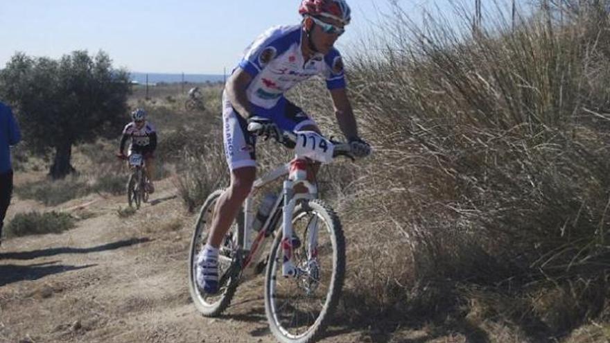 Adrián Huerga, en plena carrera este fin de semana en Madrid.