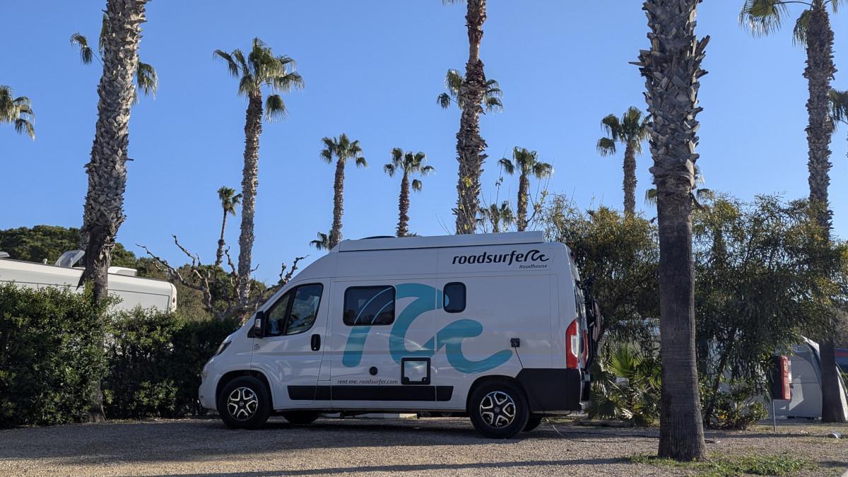 Roadsurfer Road House