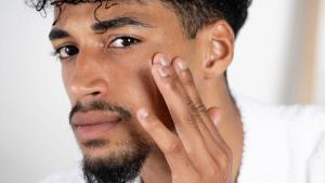 La crema efecto buena cara que hace que parezca que has dormido más horas de las reales