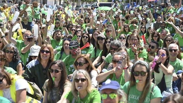 Los directores de 42 IES no descartan dimitir si no se desbloquea el conflicto | KMY ROS