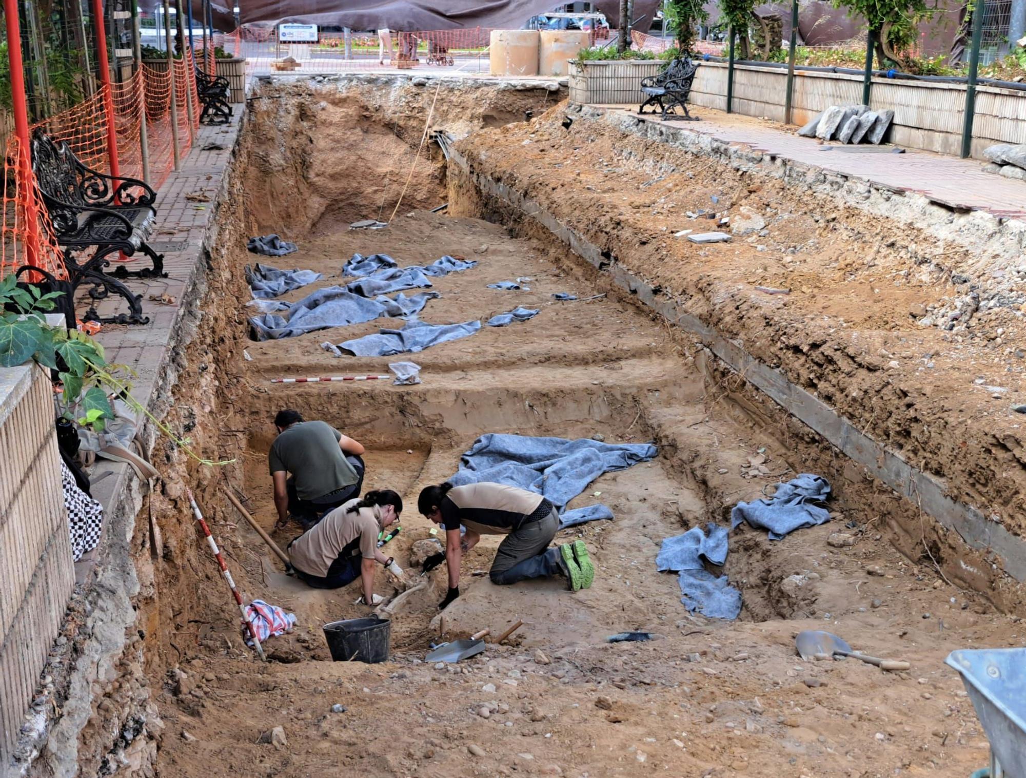 Trabajos en la zona de la avenida de Huelva donde han aparecido los nuevos restos arqueológicos.