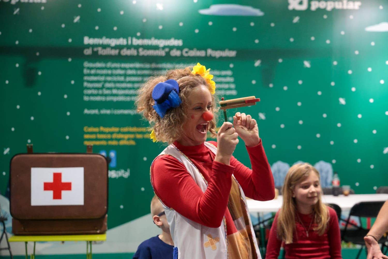 Los más pequeños disfrutan en Expojove de las vacaciones navideñas