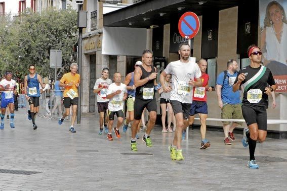 9.000 Läufer aus 49 Ländern gingen am Sonntag den 15.10. an den Start. In der Marathon Disziplin gingen die Deutschen leer aus.