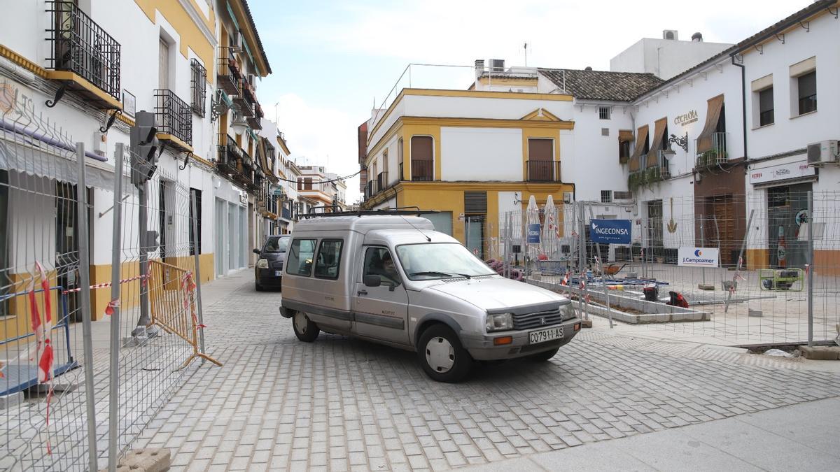 La calle Arroyo de San Lorenzo recuperará este martes el doble sentido desde María Auxiliadora.