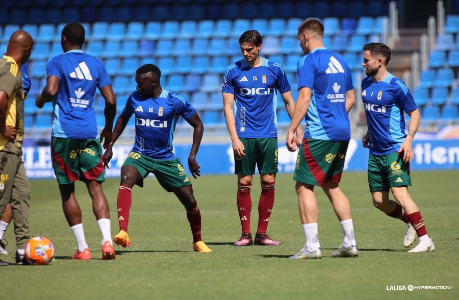 Así fue el partido entre el Oviedo y el Tenerife