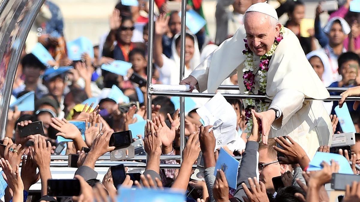 el papa en bangladés