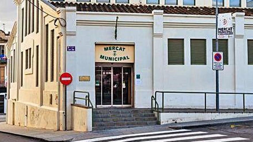 Exterior del mercat municipal d&#039;Esparreguera