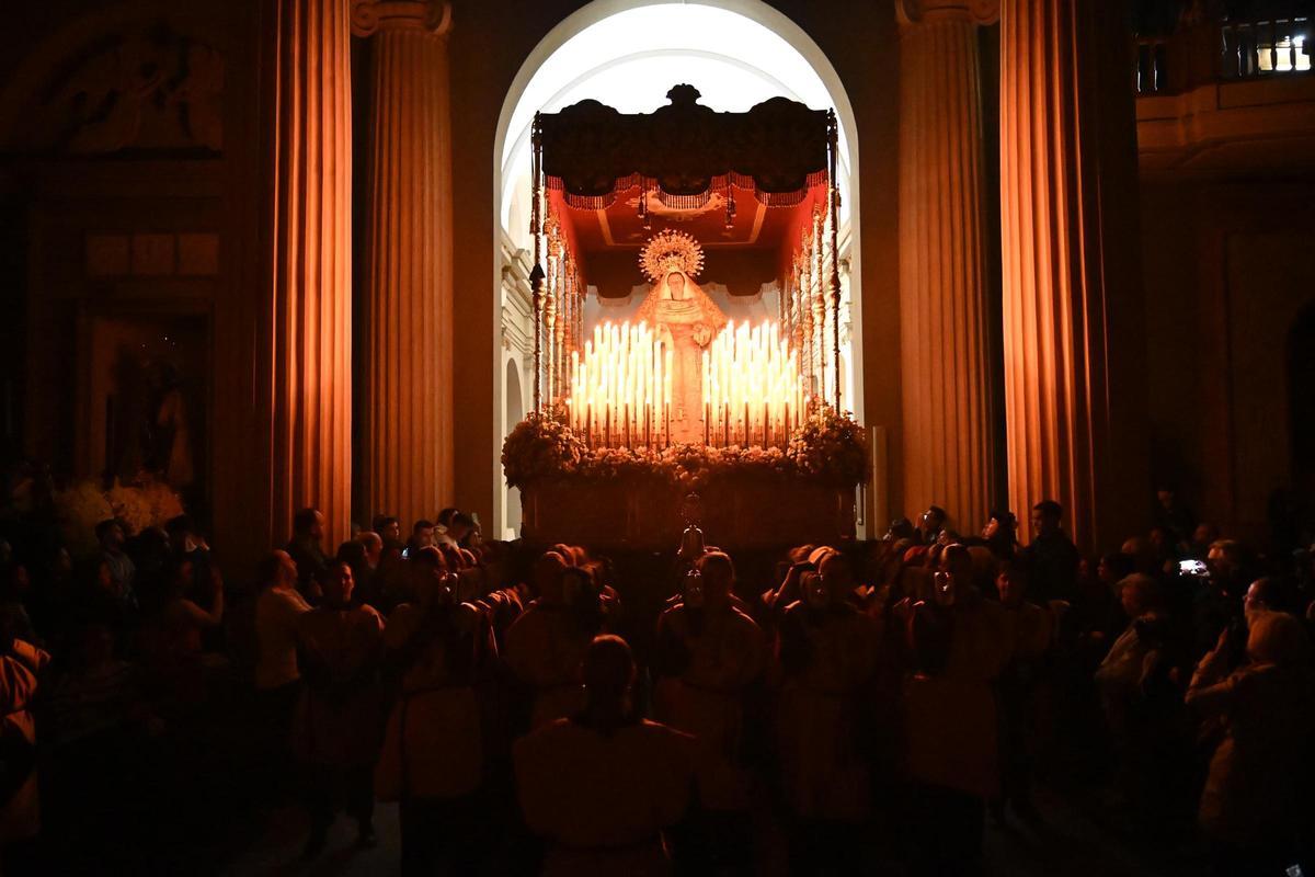 María Santísima de la Victoria, el último trono en salir a la calle Lunes Santo.
