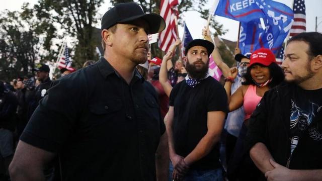zentauroepp55312862 members of the far right proud boys stand in front of demons201015112913