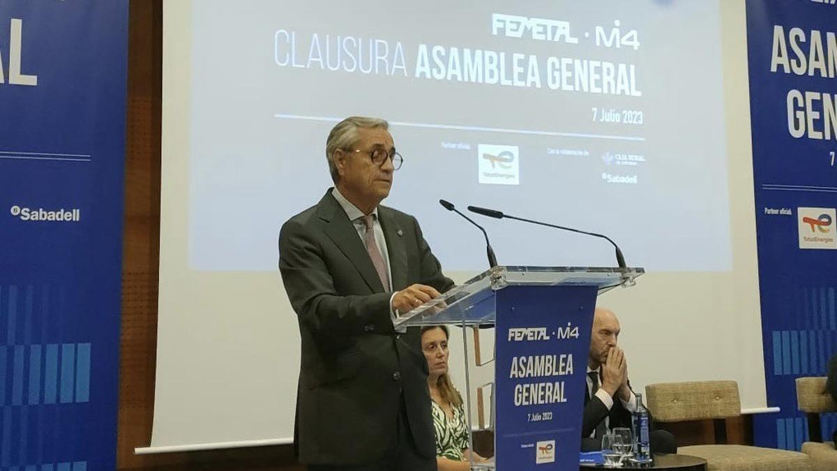 Fernández-Escandón durante la clausura de la asamblea general de Femetal.