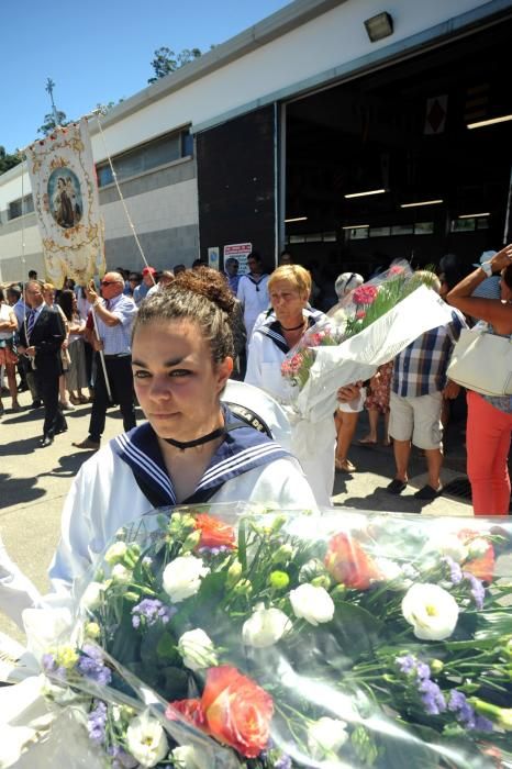 Multitudinaria procesión marítima para honrar a la patrona del mar y de los marineros