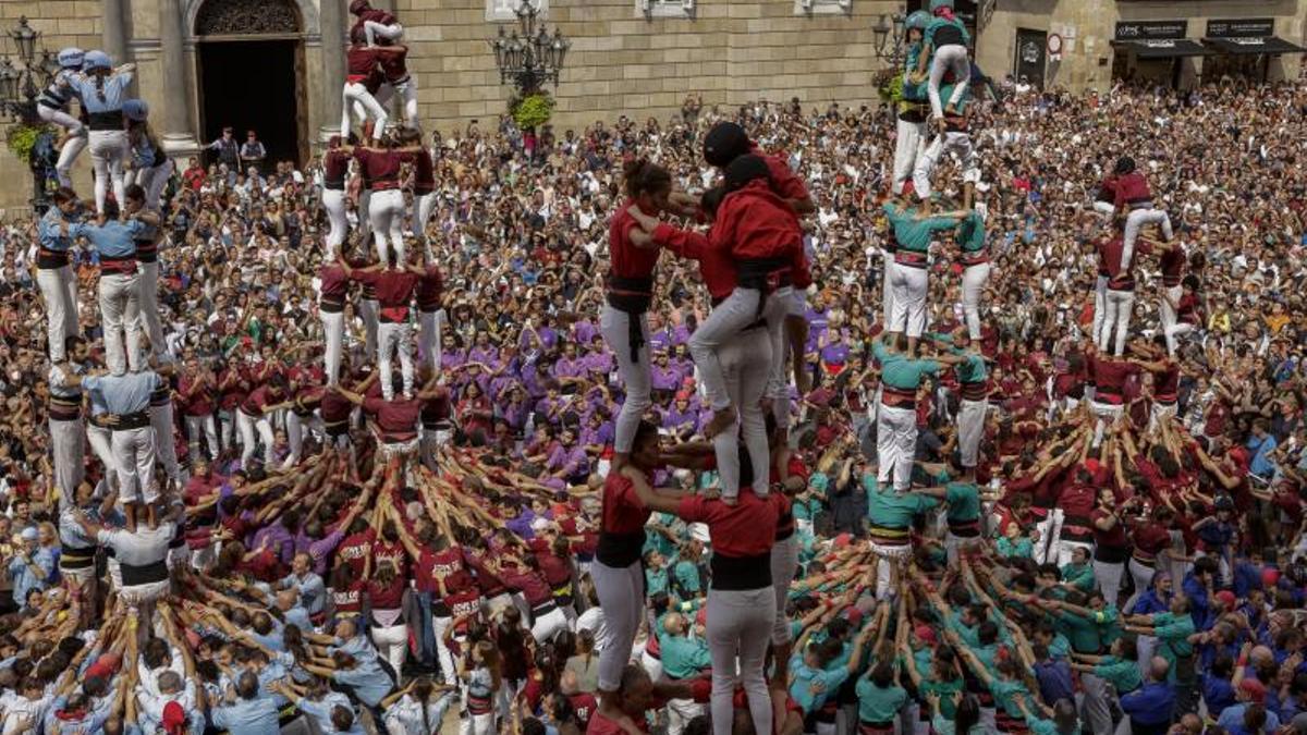 DIADA CASTELLERA DURANTE LAS FIESTAS DE LA MERCÈ 2022. PL ST JAUME   QUIQUE GARCÍA