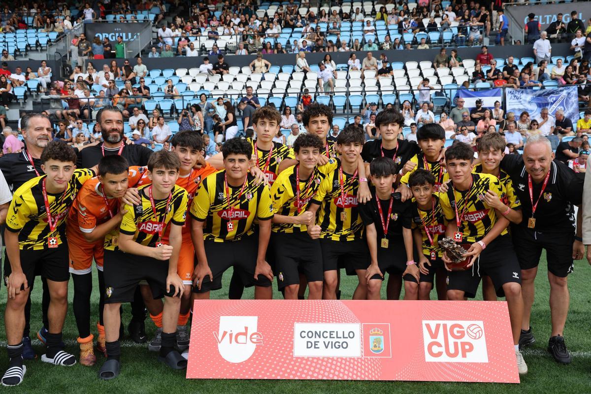 El estadio de Balaídos acogió las 18 finales de la última edición de la Vigo Cup, así como sus correspondientes entregas de premios.