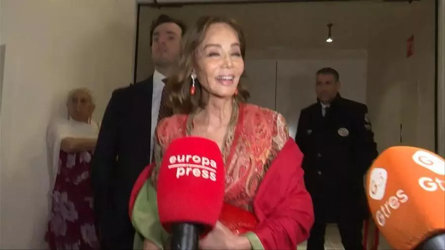 Isabel Preysler explica cómo está su hija Ana Boyer tras dar a luz a Mía: "Fenomenal"