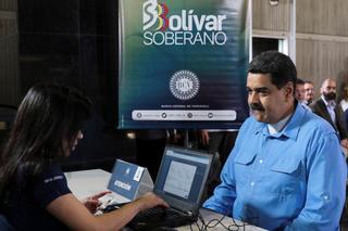 "Me acabo de comprar un lingotico de oro", dice Maduro por Facebook Live