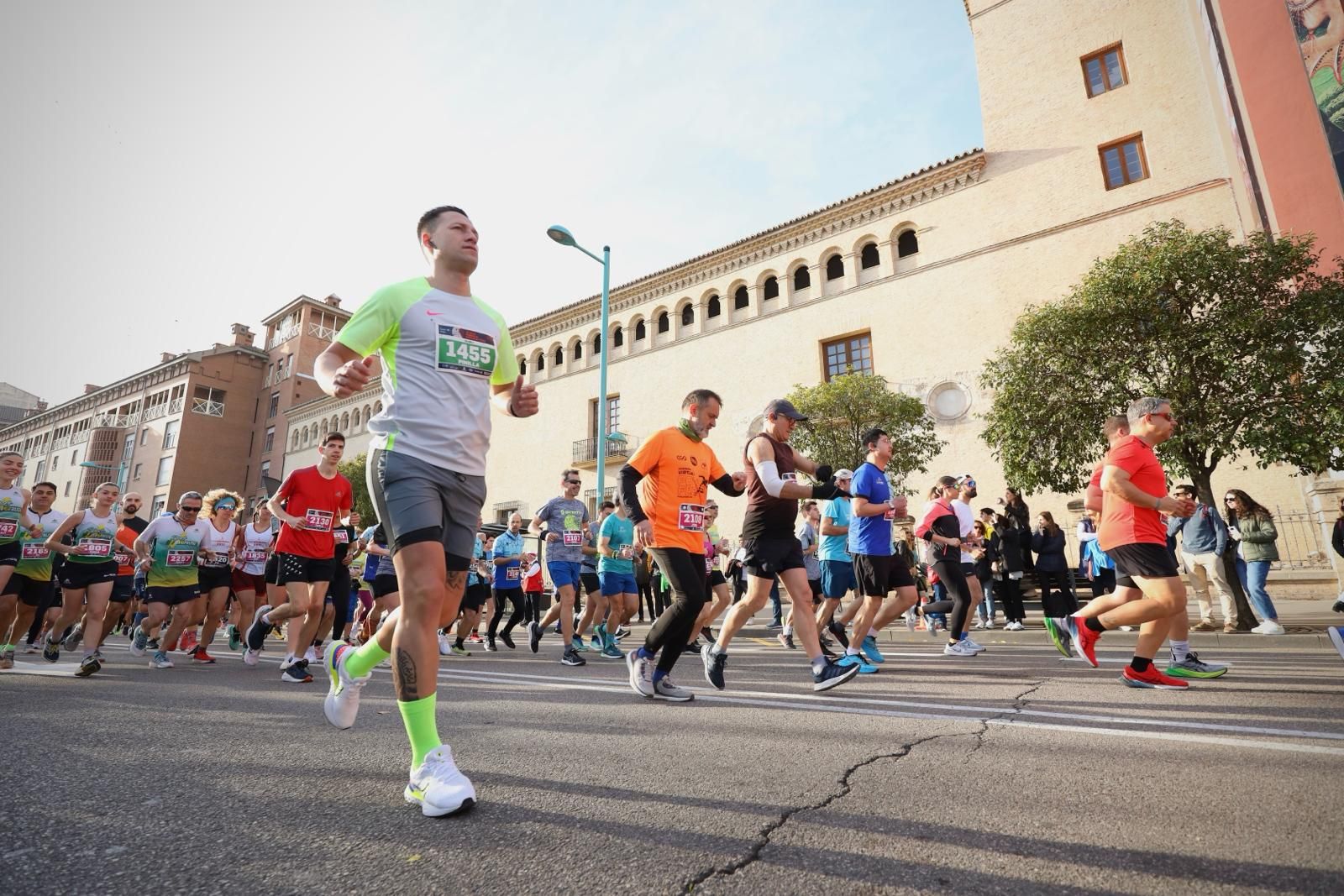 En imágenes | Búscate en el Medio Maratón de Zaragoza 2024