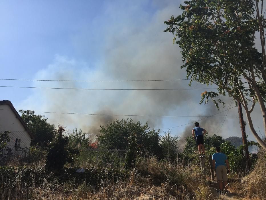 Incendio forestal en Monterrei