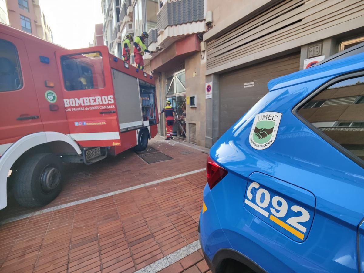 Se desprende una fachada en una vivienda de Las Palmas de Gran Canaria.