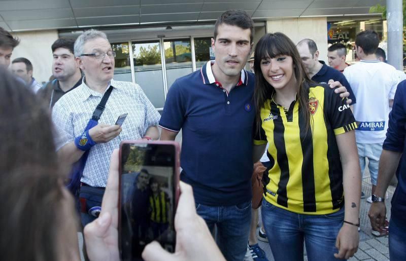 Presentación de Zapater en la Romareda