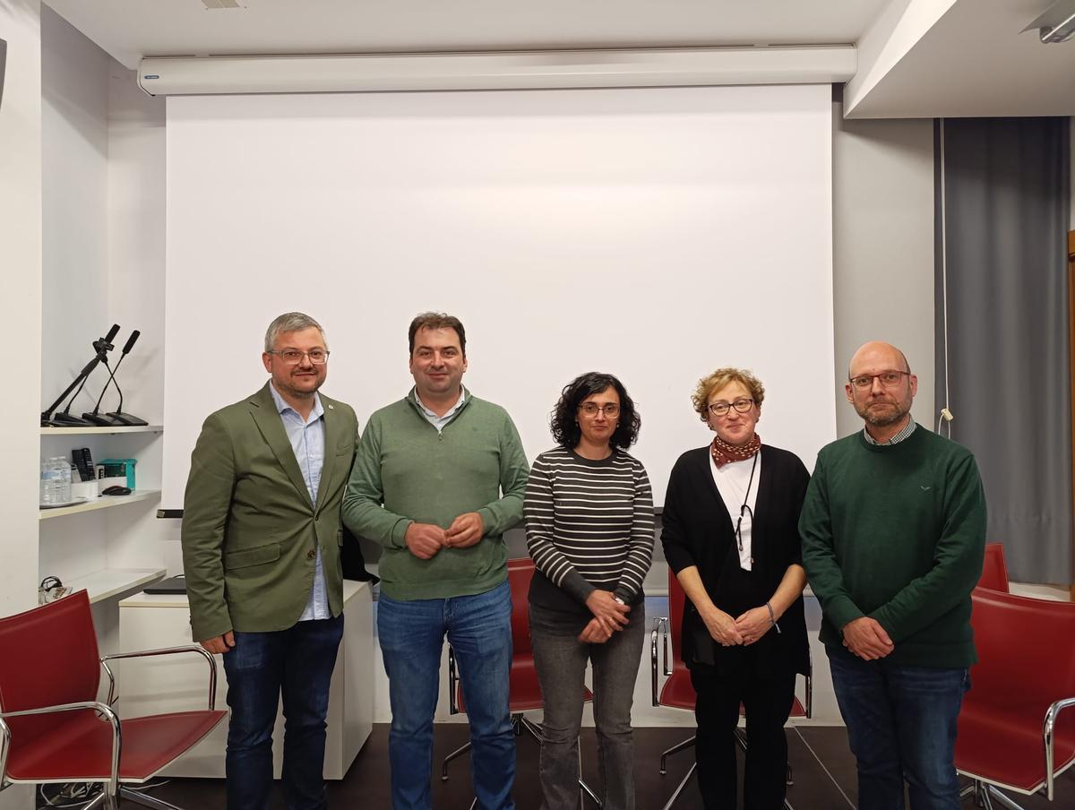 Alejandro Bermúdez, Sergio Hidalgo, las técnicas Beatriz y Belén y el director Iván Aitor Lucas.