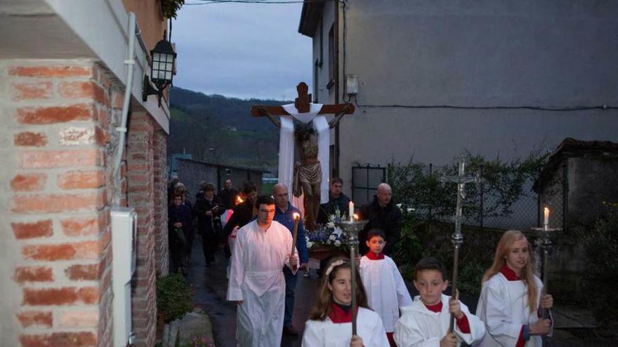 La procesión de El Condao, en el municipio de Laviana.