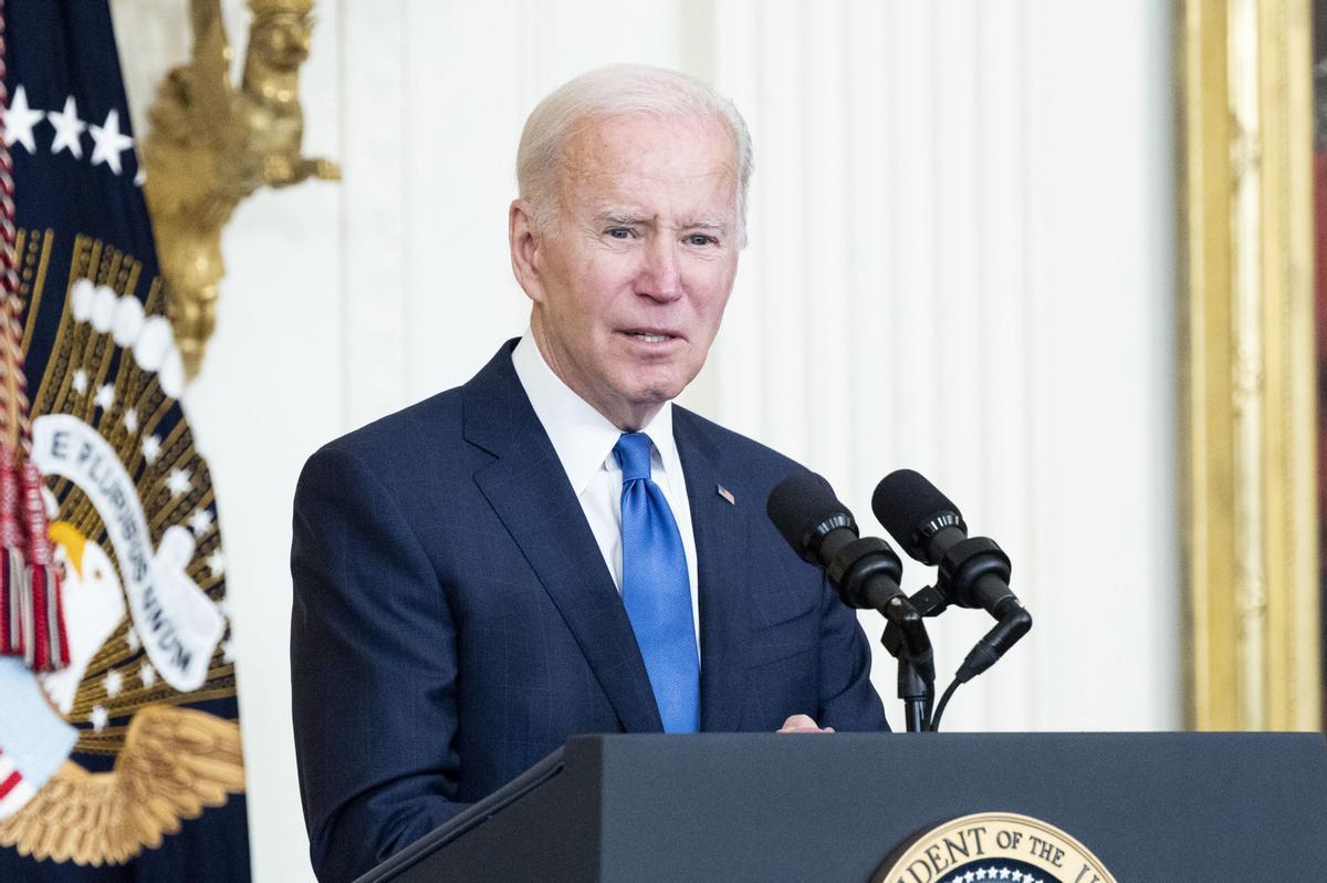 02 November 2022, US, Washington: US President Joe Biden speaks in the East Room of the White House about working to strengthen the infrastructure talent pipeline. Photo: Michael Brochstein/ZUMA Press Wire/dpa