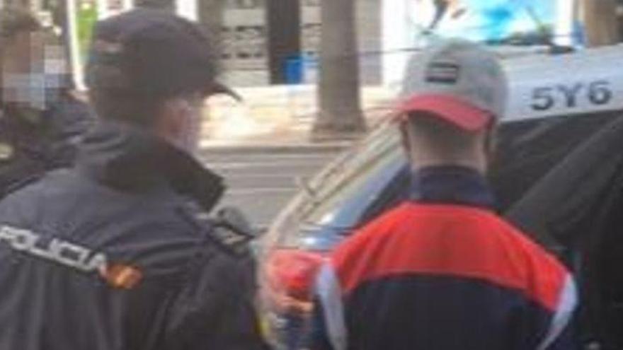 Arresto de uno de los presuntos agresores.