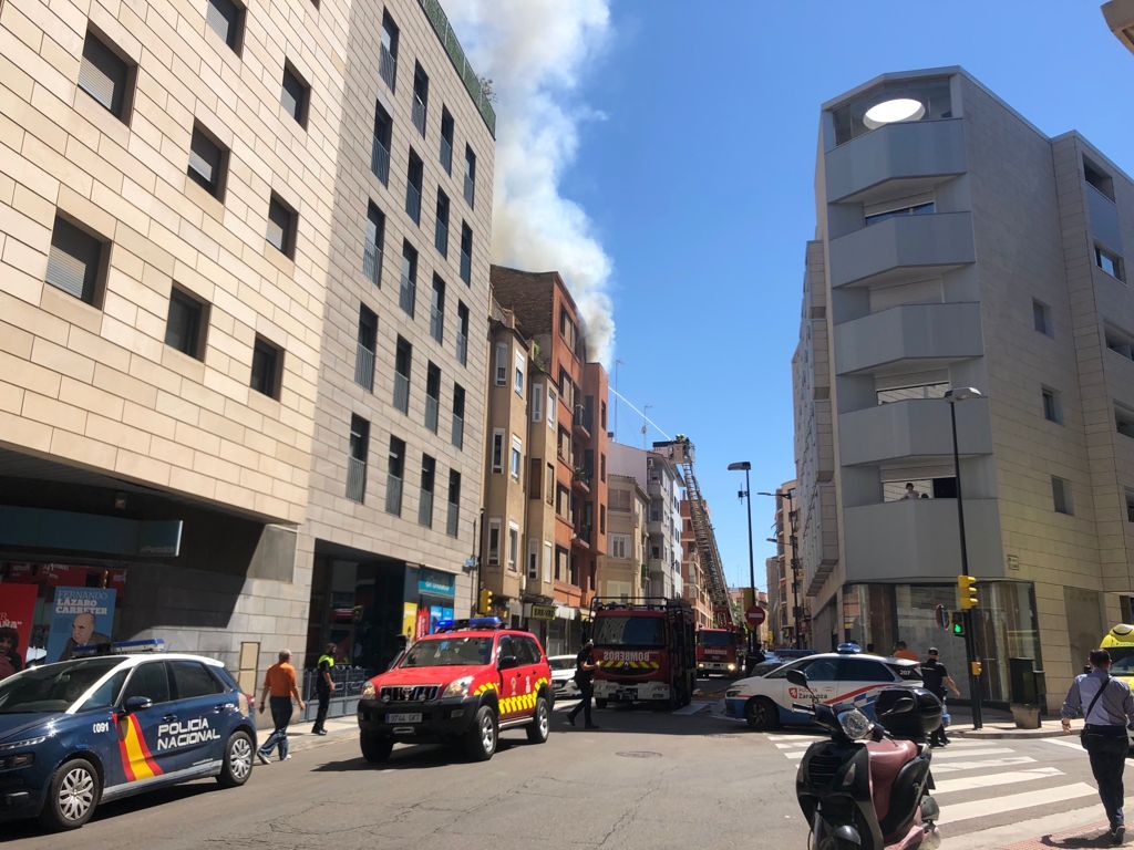 Incendio en la calle Cortes de Aragón de Zaragoza