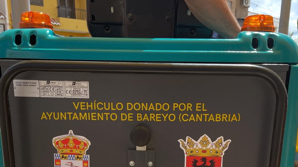 Barredora con el escudo de ambos municipios.
