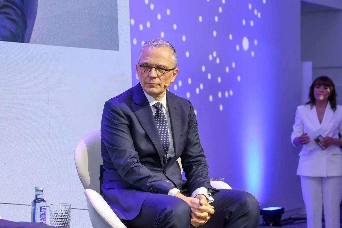 Fernando de Bunes Ibarra, nuevo director de Sostenibilidad de Inditex, durante su participación en el Foro Noroeste.