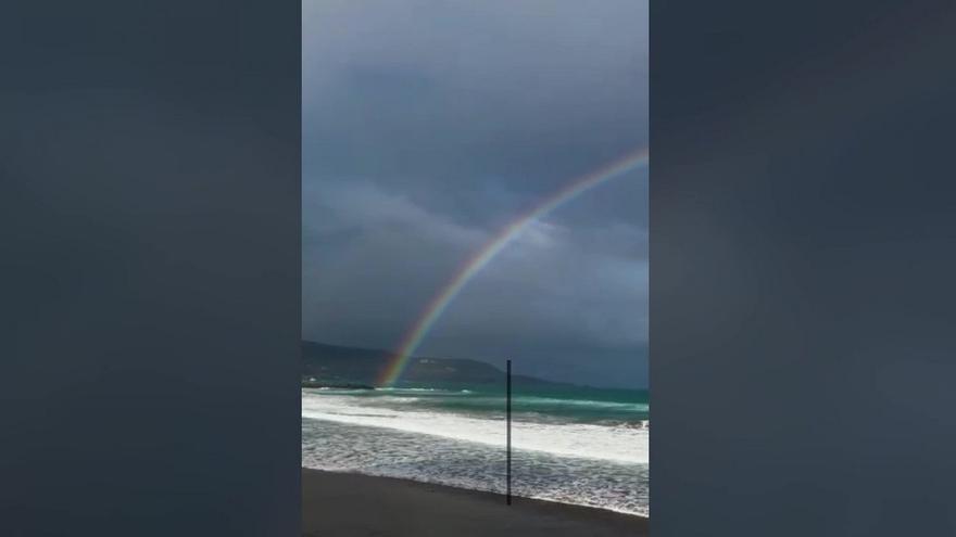 El impresionante doble arco iris de la playa de Las Canteras del que se hizo eco Mario Picazo