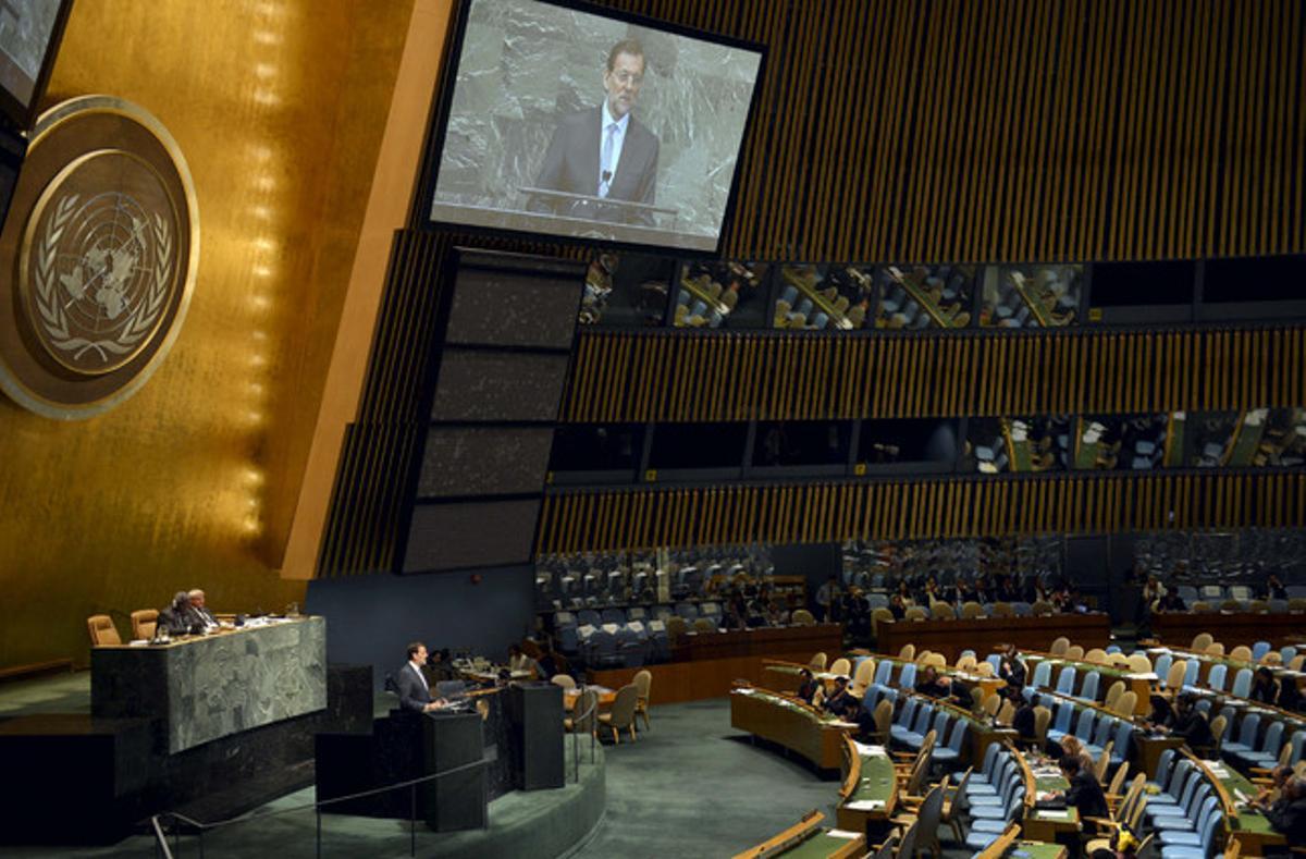 Mariano Rajoy, durant el seu discurs a l’Assemblea General, davant un auditori gairebé buit, dimarts a Nova York. Mariano Rajoy, durant el seu discurs a l’Assemblea General, davant un auditori gairebé buit, dimarts a Nova York.