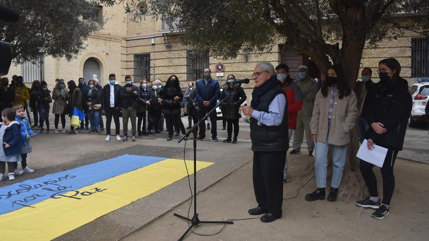 El acto por la paz contó con discursos de distintos representantes políticos y religiosos que mostraron su repulsa a la invasión de Ucrania.