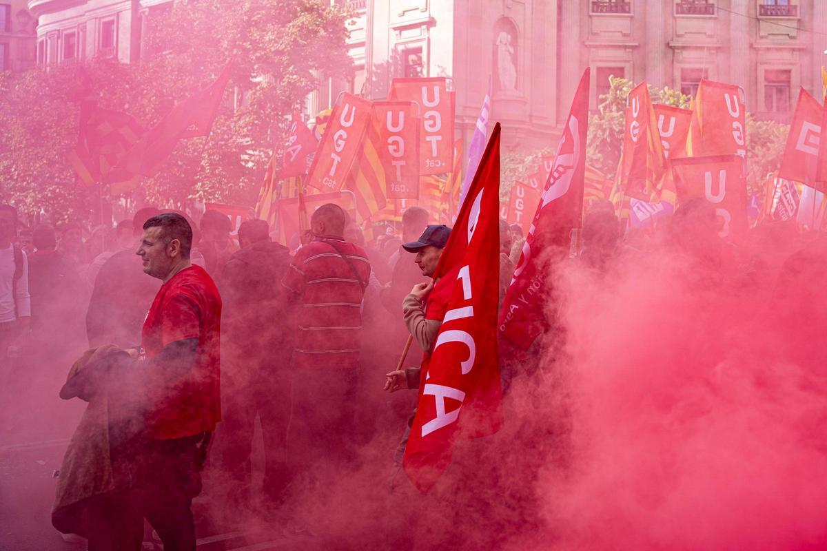 Los trabajadores del metal llevan su protesta al centro de Barcelona