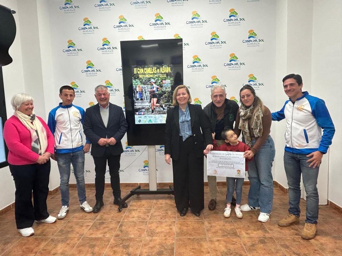 Entrega de la recaudación solidaria de la prueba