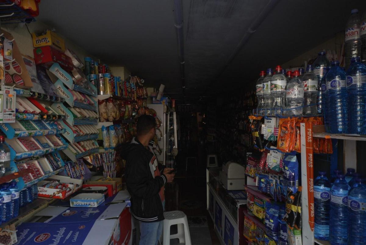 Un supermercado sin luz en Barcelona, durante el gran apagón.