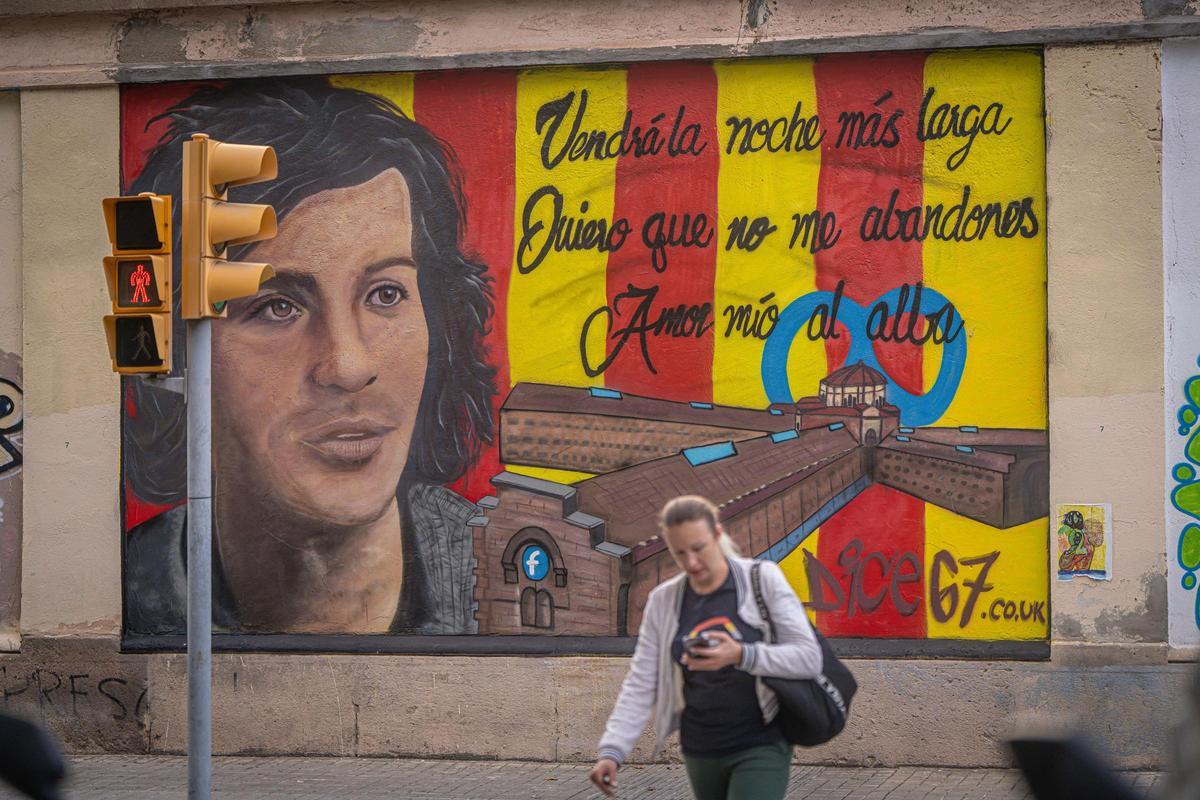 Murales pintados en las paredes de la cárcel Modelo de Barcelona