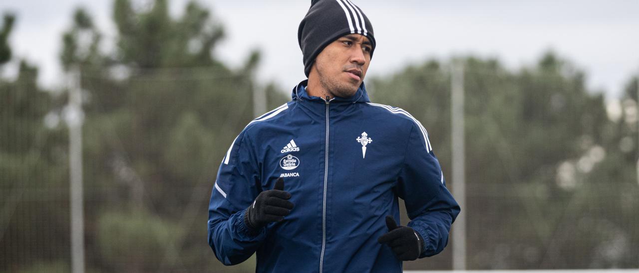 Renato Tapia durante un entrenamiento esta temporada