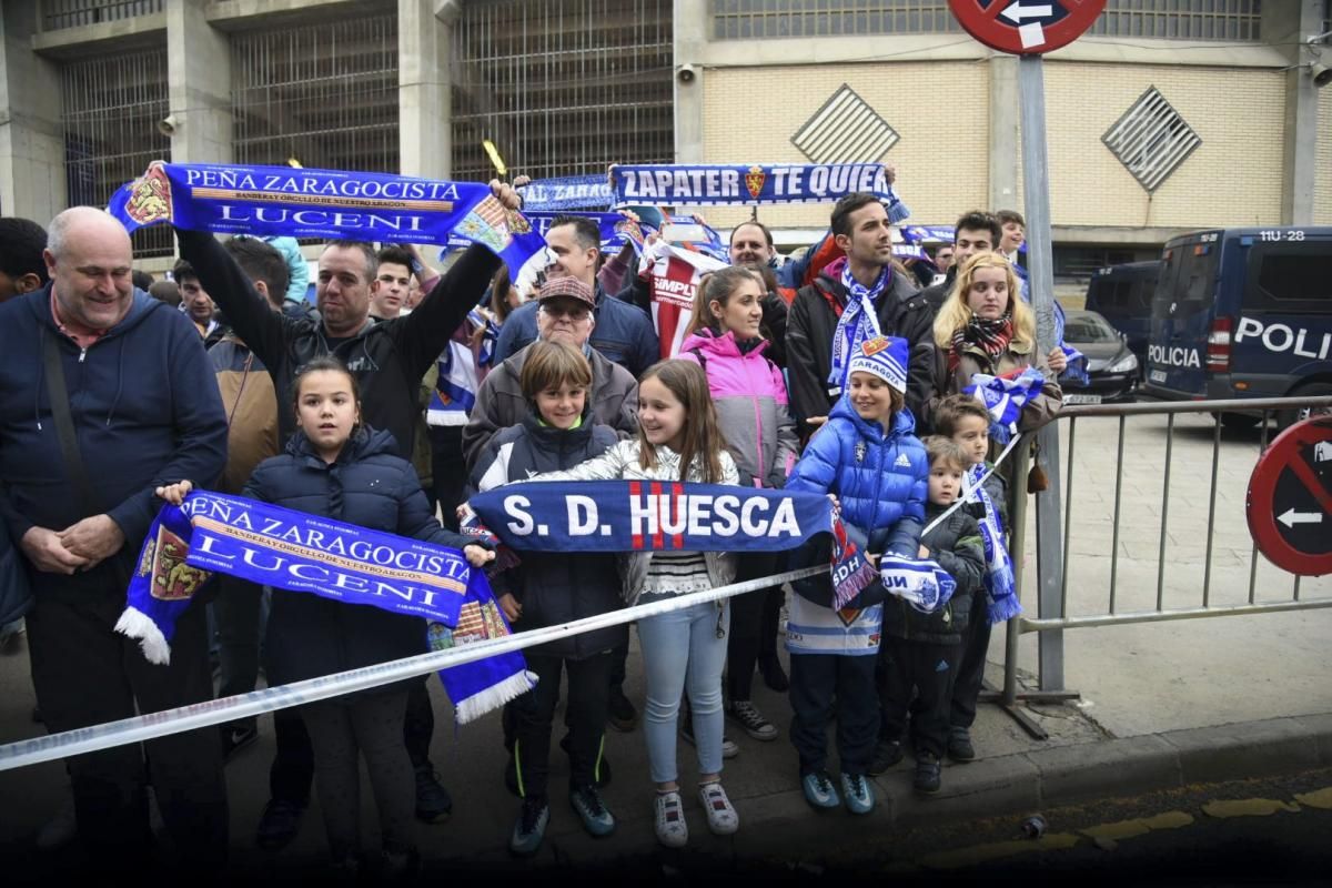 La aficiones del Real Zaragoza y de la SD Huesca volcadas con sus equipos