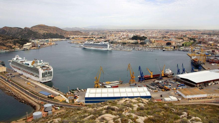El Puerto de Cartagena conecta los productos regionales con África Occidental