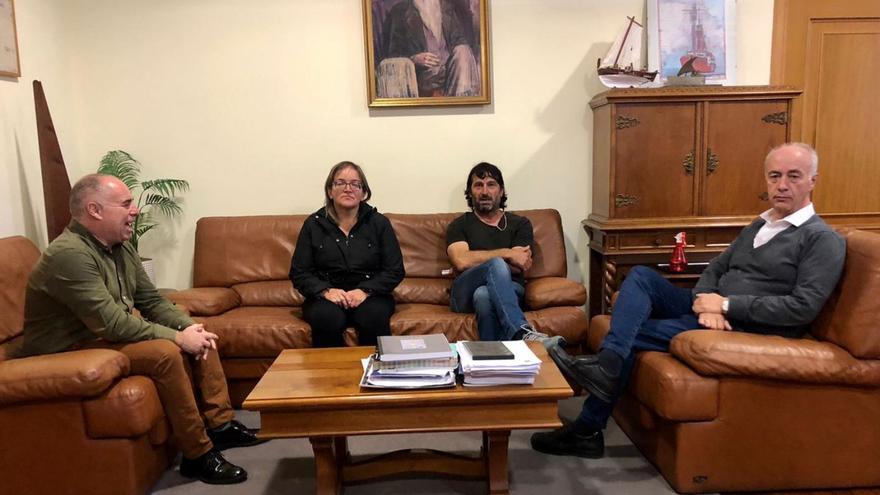 Javier Tourís, María del Carmen Martínez, Rosalino Díaz y Gonzalo Durán en la reunión de ayer.