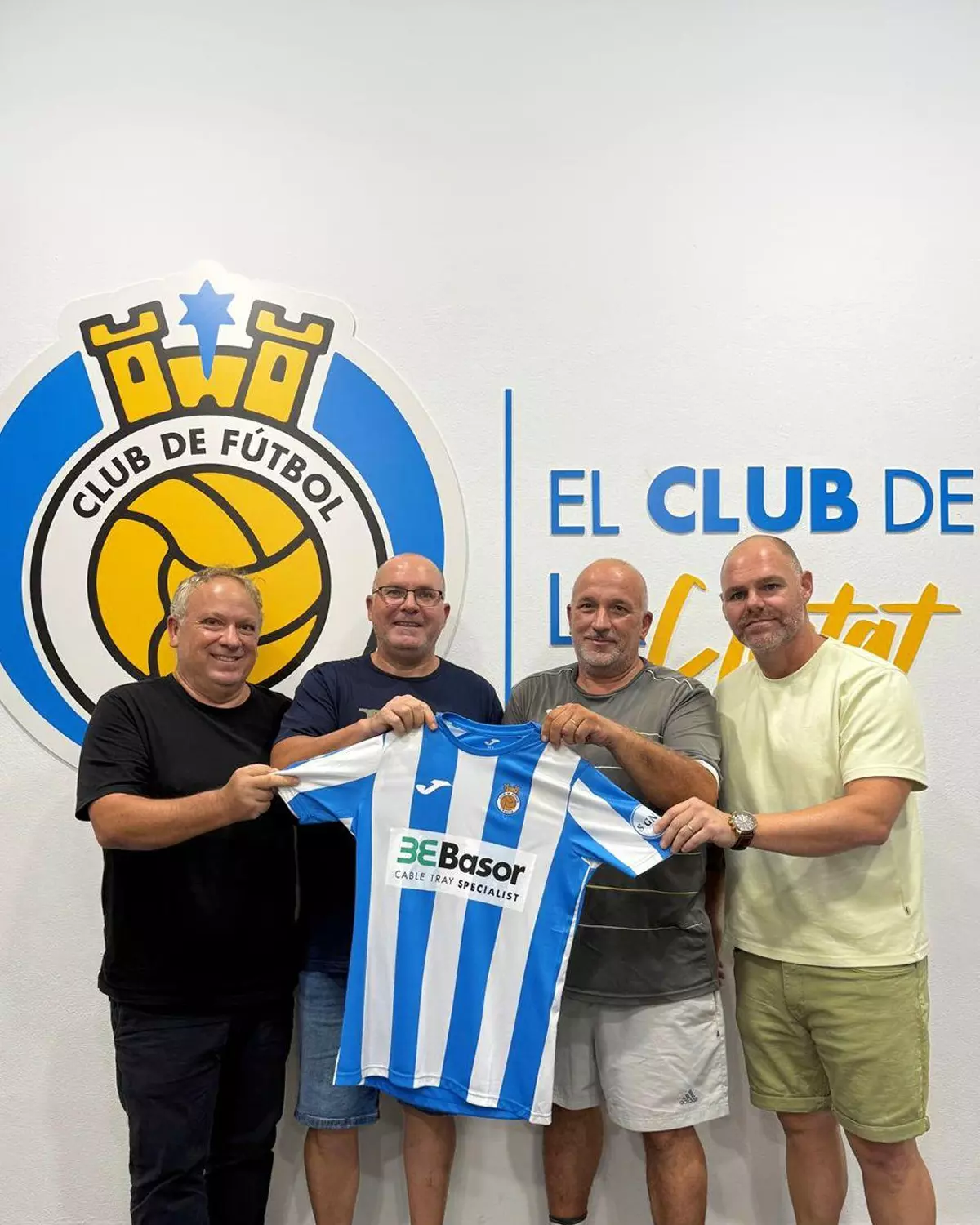 Vicent Moreno y José Lis siguen al frente del primer equipo amateur femenino del CF Gandia
