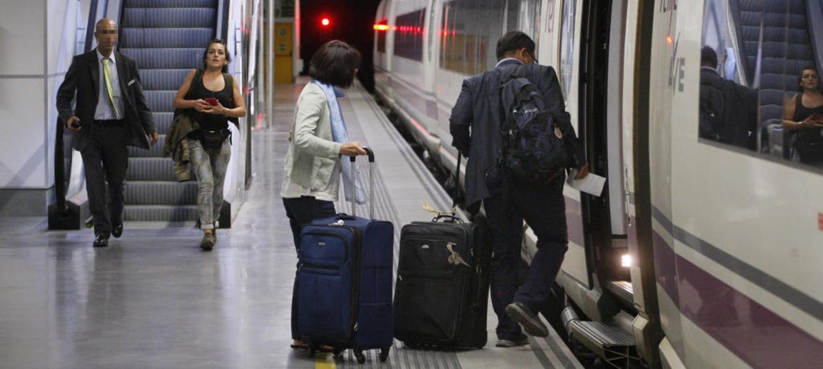 Usuaris del servei d'AVE de Renfe
