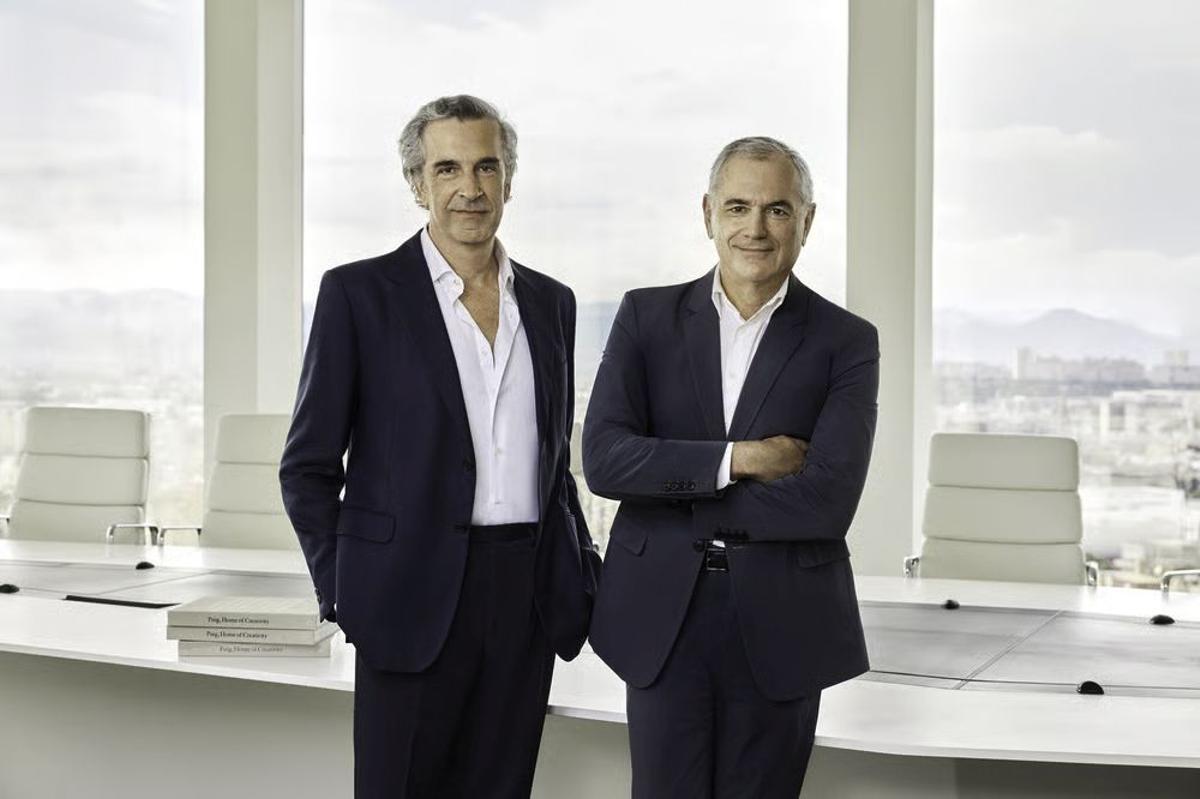 José Manuel Albesa (izquierda), nuevo consejero delegado de Puig, junto con el presidente ejecutivo, Marc Puig, en una imagen de la compañía.