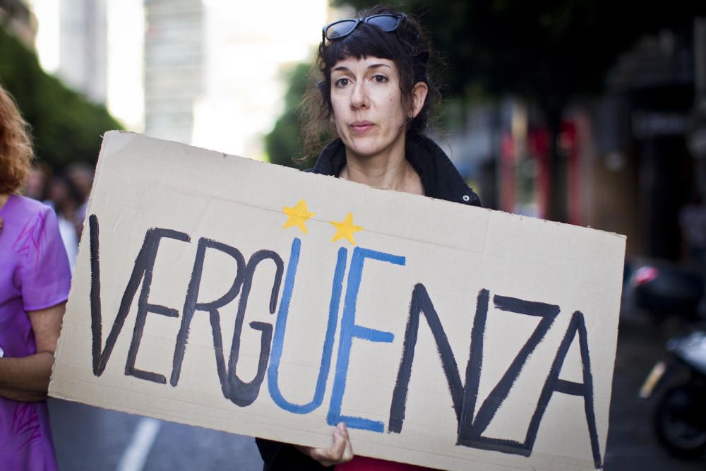 Valencia se manifiesta en solidaridad con los refugiados