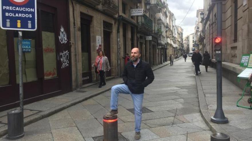 Gonzalo Pérez Jácome baja los "bolardos asesinos" de Ourense