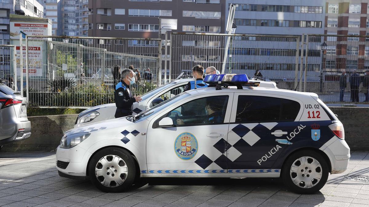 Una patrulla de la Policía Local de Vigo. // P. Hernández